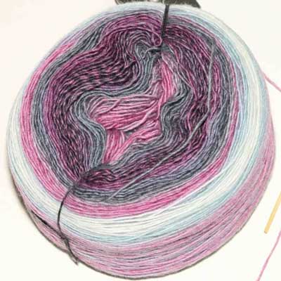 Zauber Flower 4ply 150gms 2469 Jumping Shadows